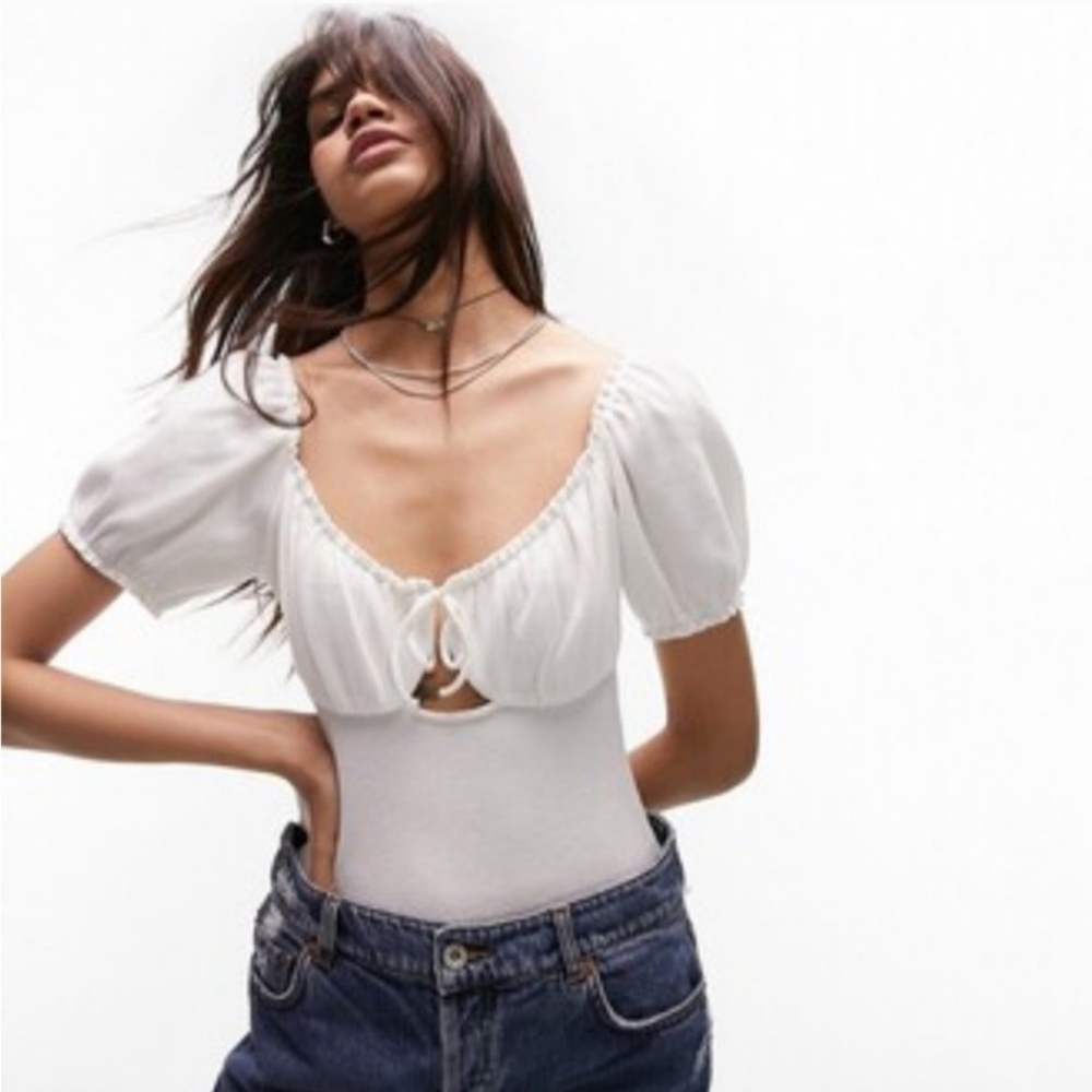 Topshop White Puff Sleeve Waffle Knit Cutout Milkmaid Bodysuit Size Medium